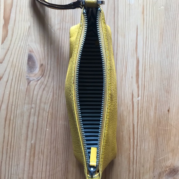 Kate Spade yellow wristlet - Picture 2 of 8